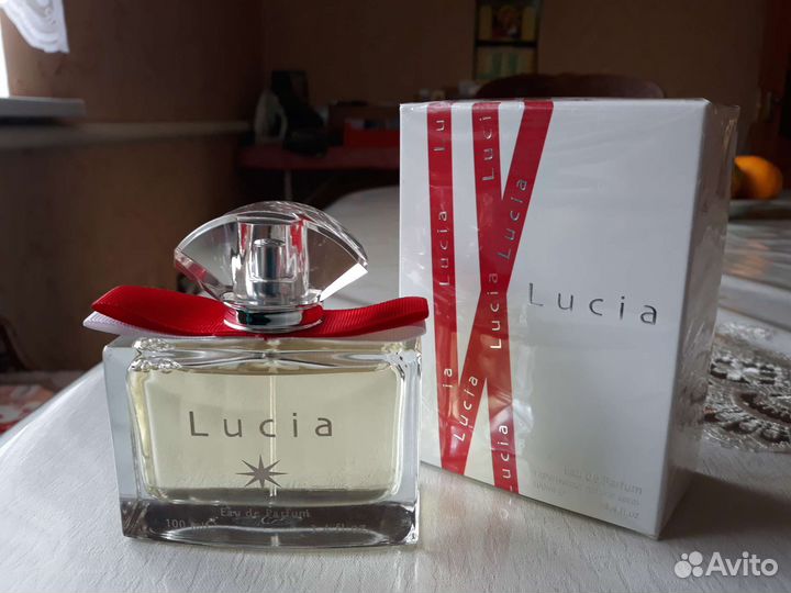 Женский парфюм Lucia Дубай