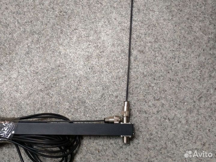 Передатчик TRV -100 с антенной