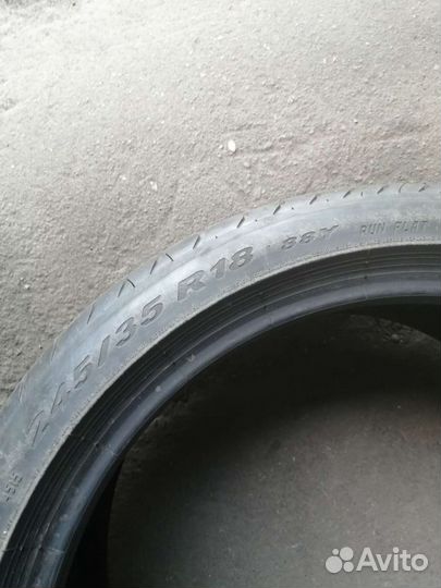 Pirelli P Zero 245/35 R18