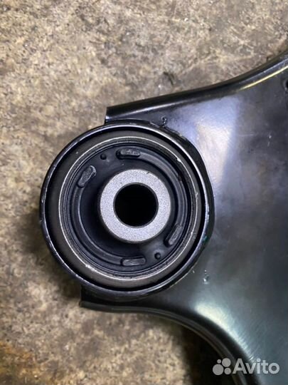 Рычаг передний правый Land Rover Freelander