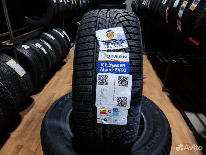 Sailun Ice Blazer Alpine EVO1 215/45 R17 91V