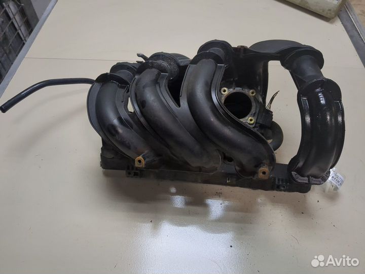 Коллектор впускной Ford Fusion, 2010