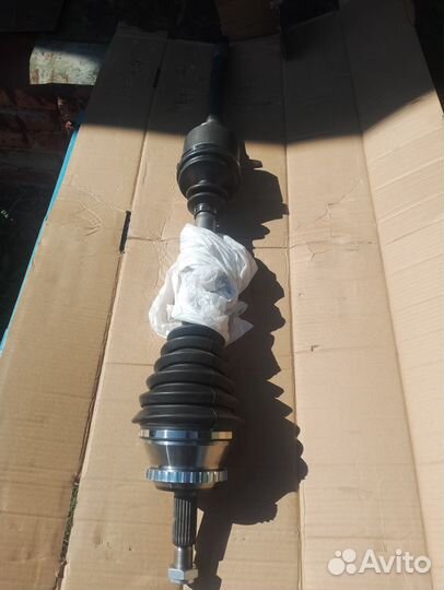 Полуось в сборе