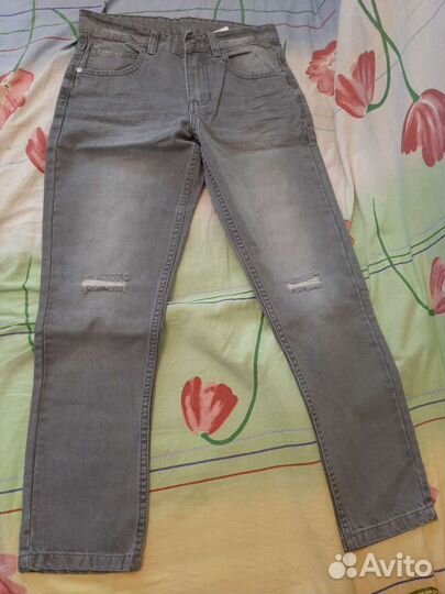 Джинсы р.140 новые