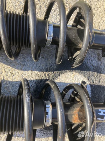 Передние стойки в сборе Хендай Акцент