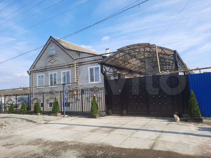 Дом 200 м² на участке 15 сот.