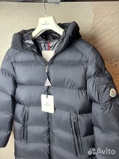 Moncler оригинал пуховик 14 лет