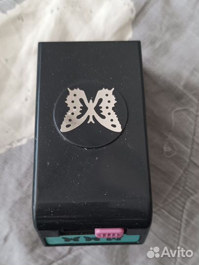 Фигурный дырокол бабочка