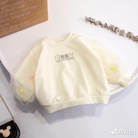 В наличии свитер для малышек