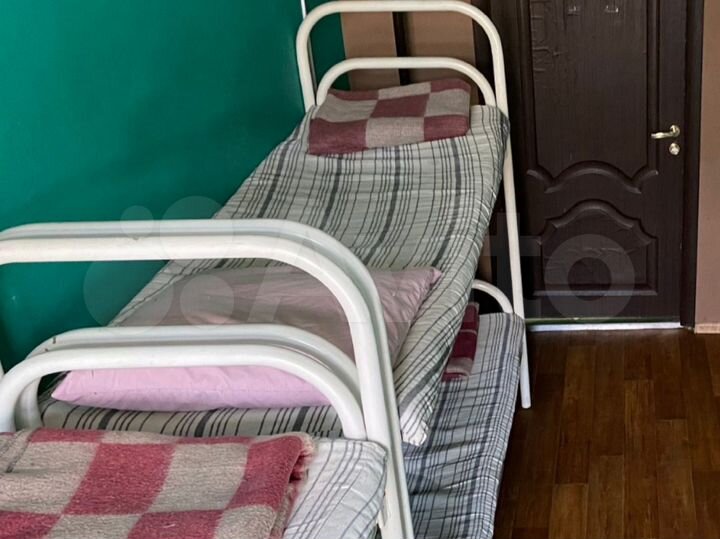 Комната 13 м², 1/4 эт.