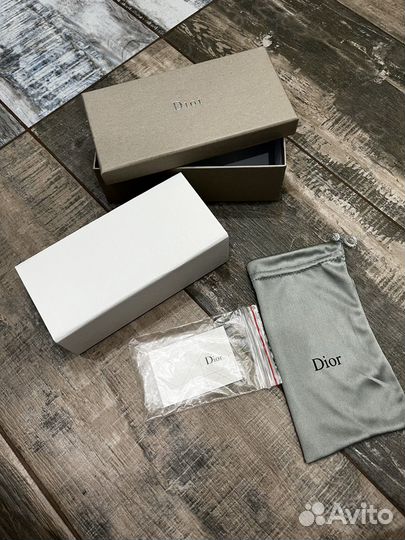 Футляр для очков Christian Dior новый с нюансом