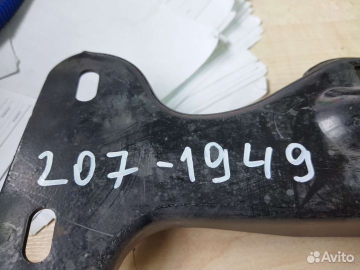 Траверса кпп ваз 2121 5-ти ступка