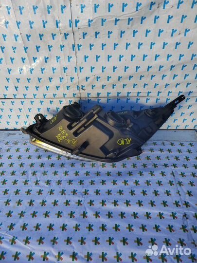 Фара передняя правая Opel Insignia 2008-2012