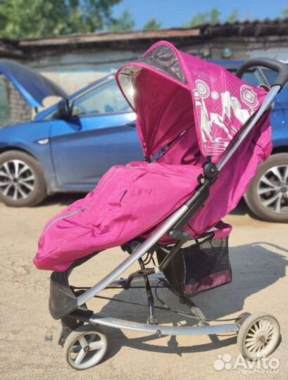 Прогулочная коляска
