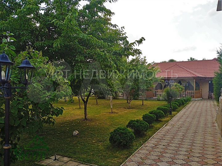 Дом 520 м² на участке 18 сот.