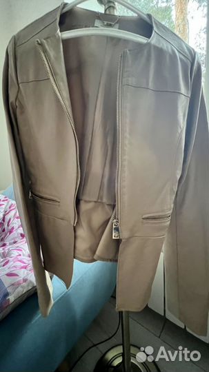 Куртка, косуха, ветровка, кожанка