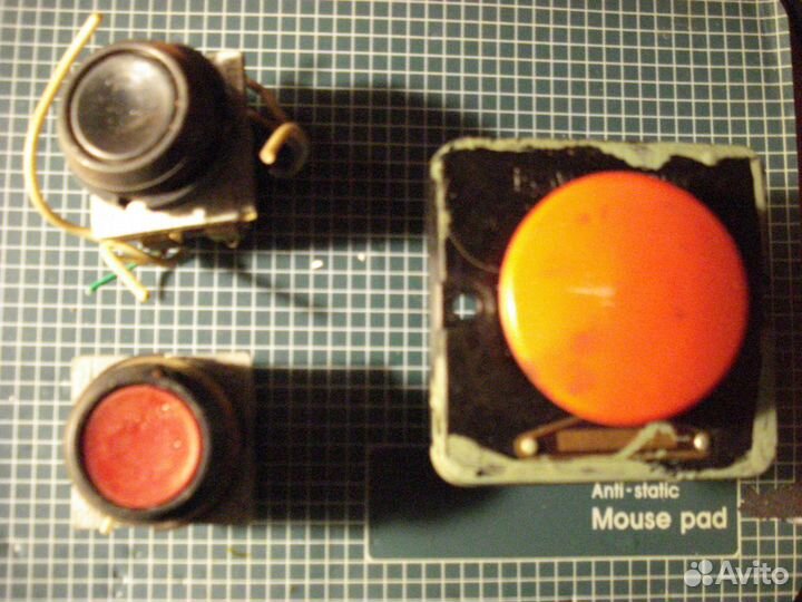 Кнопки, тумблеры, переключатели