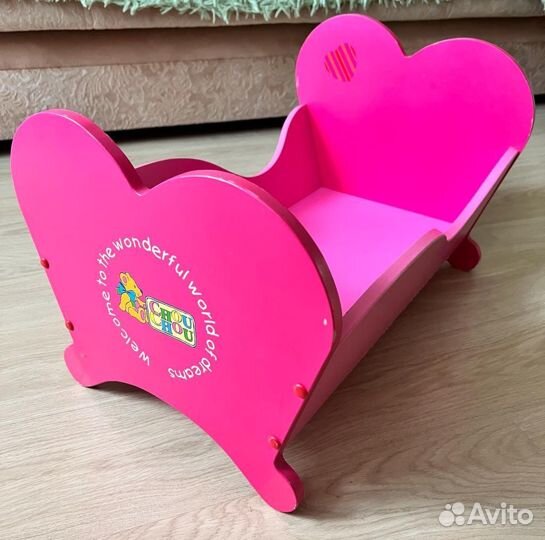 Игрушечная кроватка для кукол