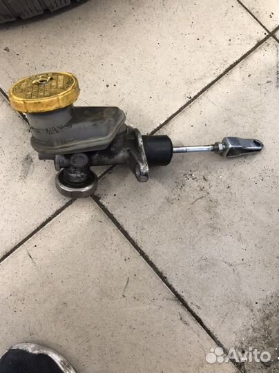 Главный цилиндр сцепления subaru