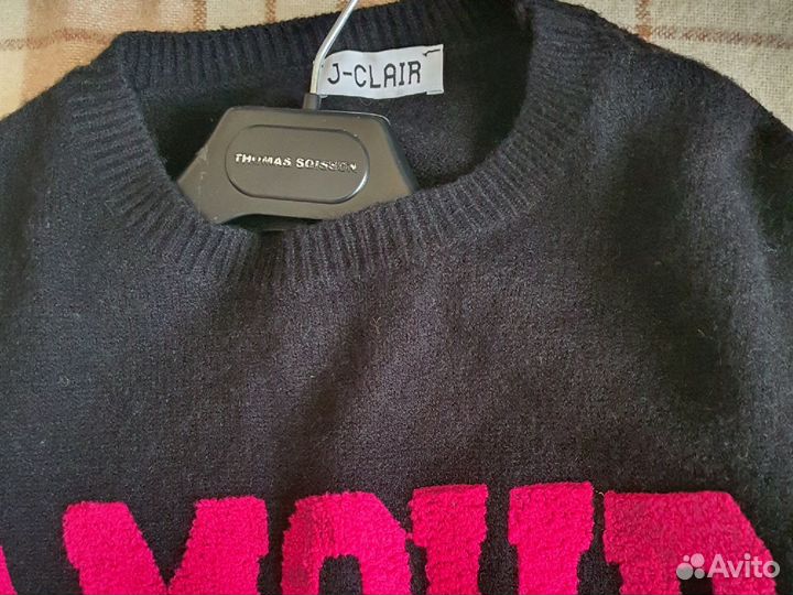 Свитер женский