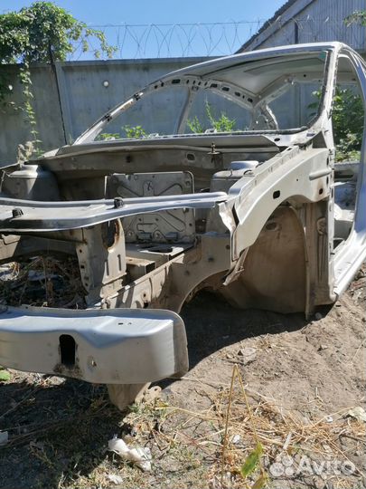 Лонжерон Renault sandero Лев