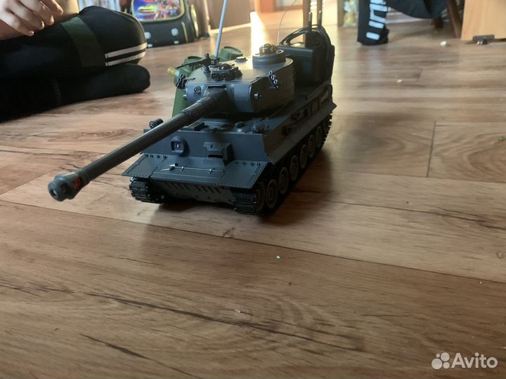 Танк на пульте управления