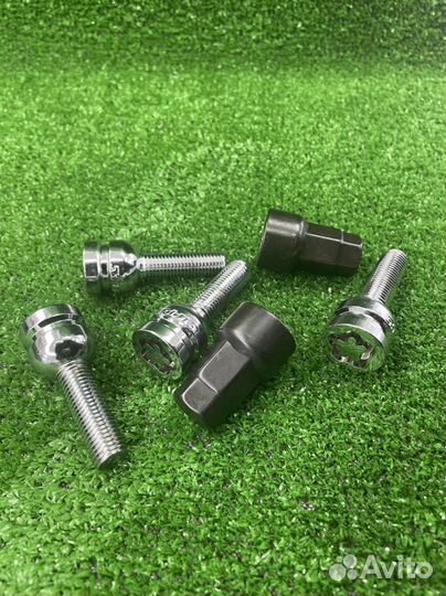 Секретные болты М14*1.5 сфера, длина резьбы 45мм