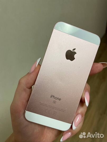 Телефон iPhone SE 32GB (безкам)