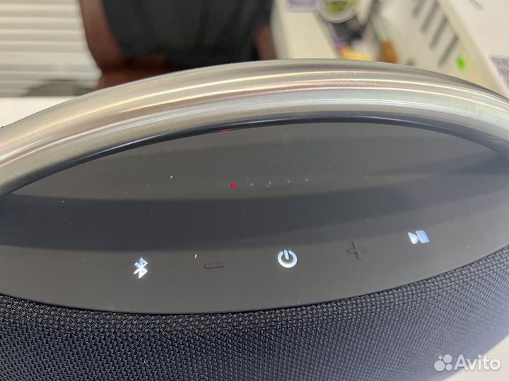 Колонка harman kardon go play