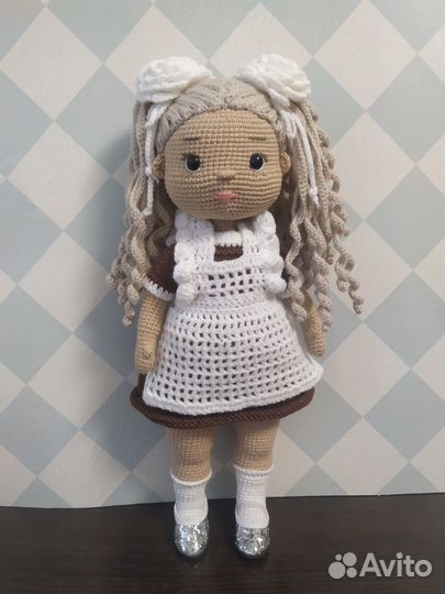 Кукла вязаная
