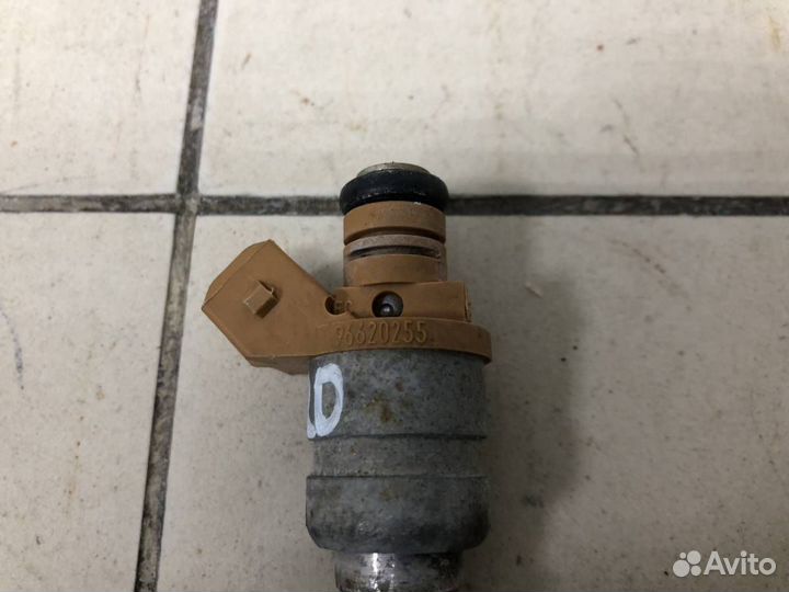 Форсунка инжекторная электрическая Daewoo Matiz M1