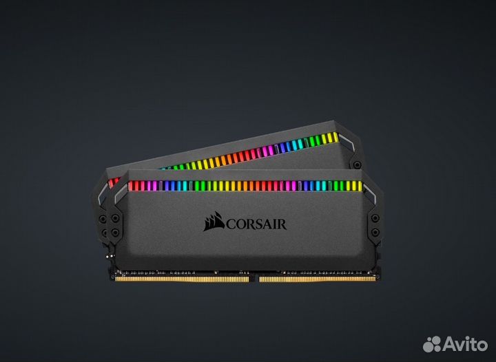 Corsair Dominator Platinum RGB DDR4 16GB (2 x 8G)