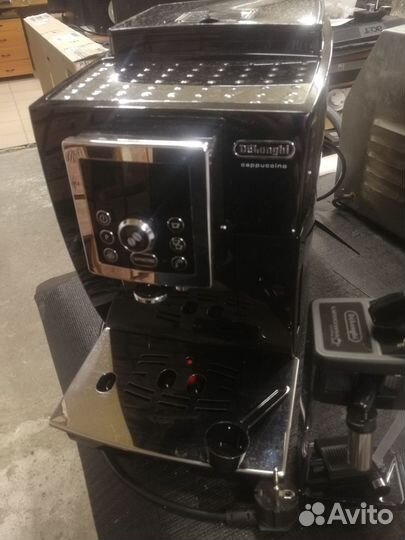Кофемашина De'Longhi ecam 23.460