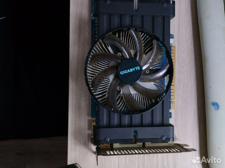 Материнская плата с процессором и памятью