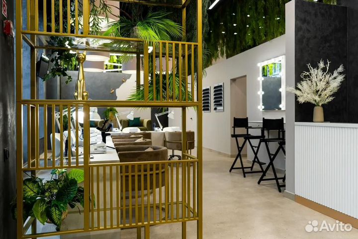 Мастер бровист