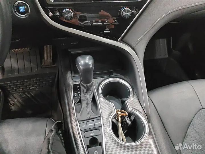 Toyota Camry 2.0 AT, 2021, 45 000 км