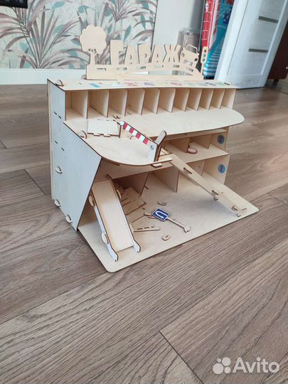 Игровой гараж