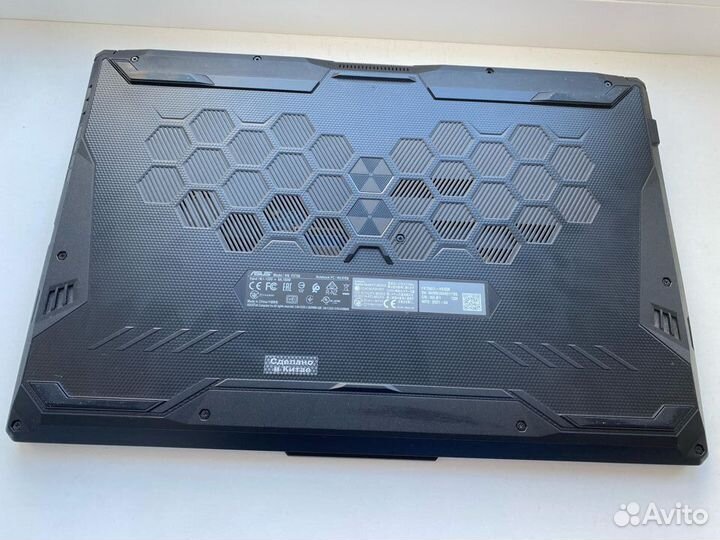 Asus TUF Gaming A17 Rizen7 4800H / GTX1660TI