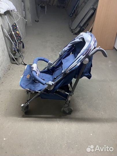 Прогулочная коляска