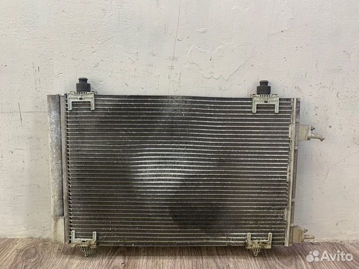 Радиатор кондиционера Peugeot 307 KFU(ET3J4) 2005