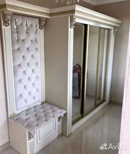 Своя фабрика, прихожая