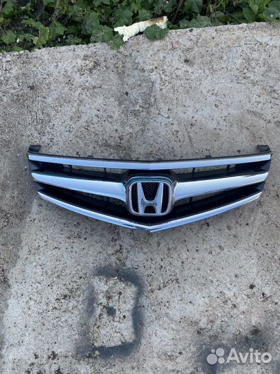 Решетка радиатора honda accord 7