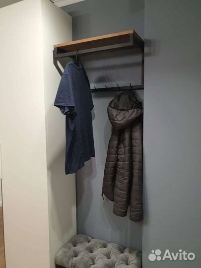 Полка -вешалка