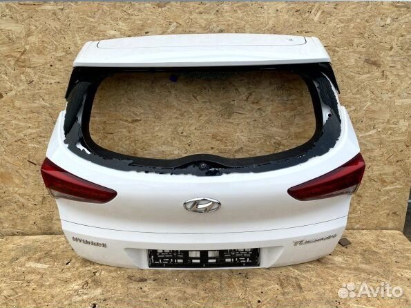 Hyundai Tucson 3 рестайлинг крышка багажника