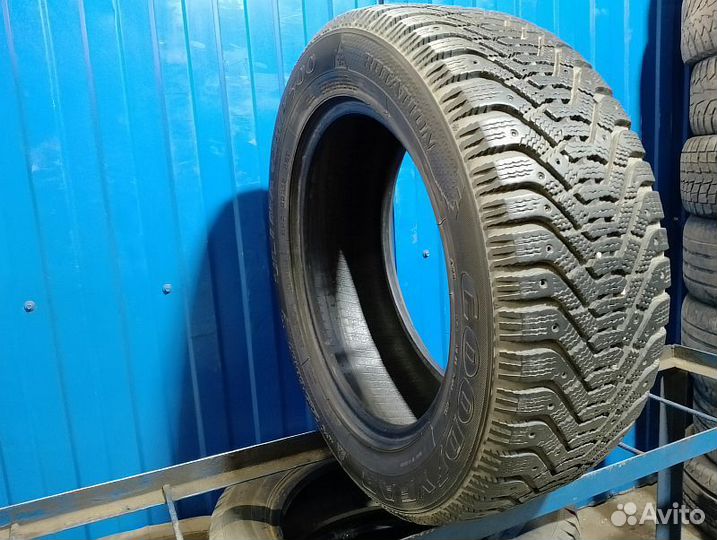 Goodyear UltraGrip 500 225/60 R17