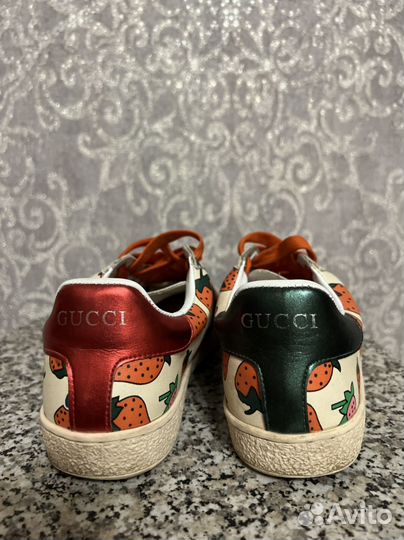 Кроссовки gucci