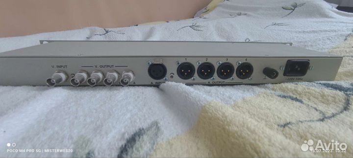 Усилитель-распределитель Les DS-14VAS-REL