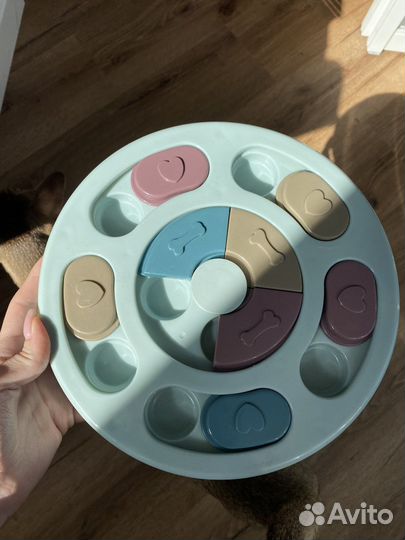 Интерактивная миска для кошек и собак