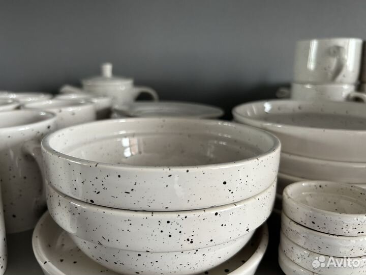 Набор столовой посуды новый