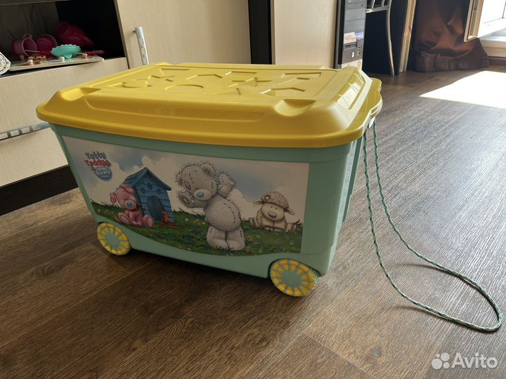 Ящик для игрушек на колесиках